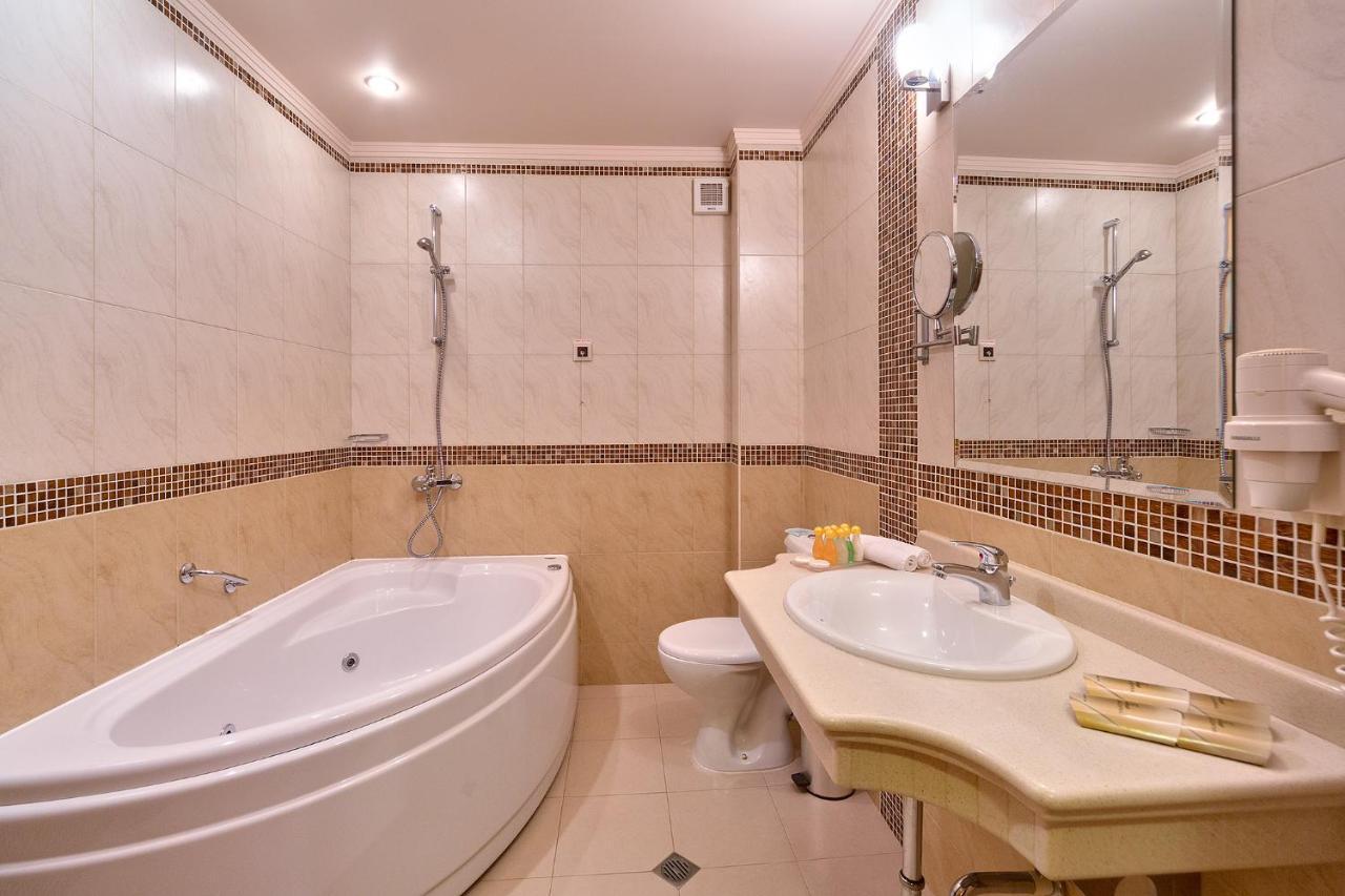 Hotel Club Central Hisarya Dış mekan fotoğraf