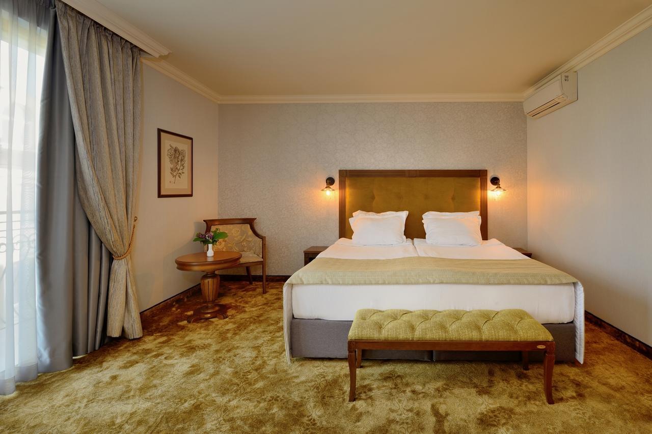 Hotel Club Central Hisarya Dış mekan fotoğraf